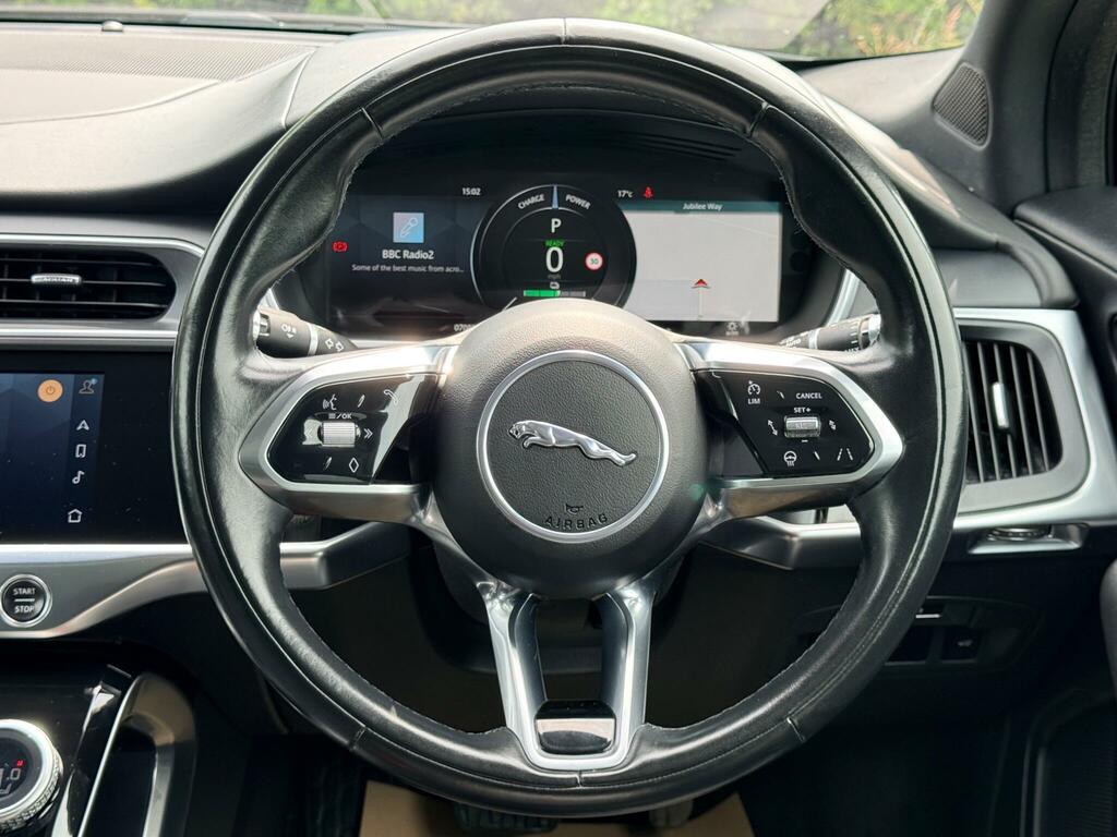 Jaguar I-Pace Se White #33