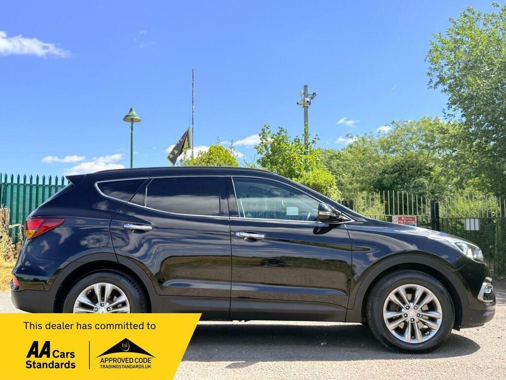 Hyundai Santa Fe 2.2 Crdi Blue Drive Premium 4Wd Euro 6 Ss CX66MKP Black #4