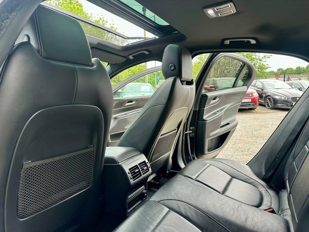 Jaguar XE Saloon 2.0 Se Euro 6 Ulez Free 201565 Black #18