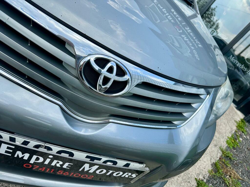 Toyota Avensis 1.8 V-matic Tr Saloon Euro 4 14 Black #22