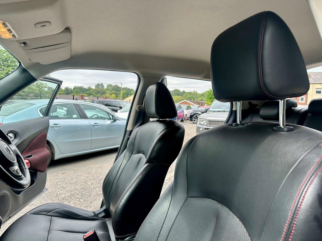 Nissan Juke 1.6 Acenta Black #23