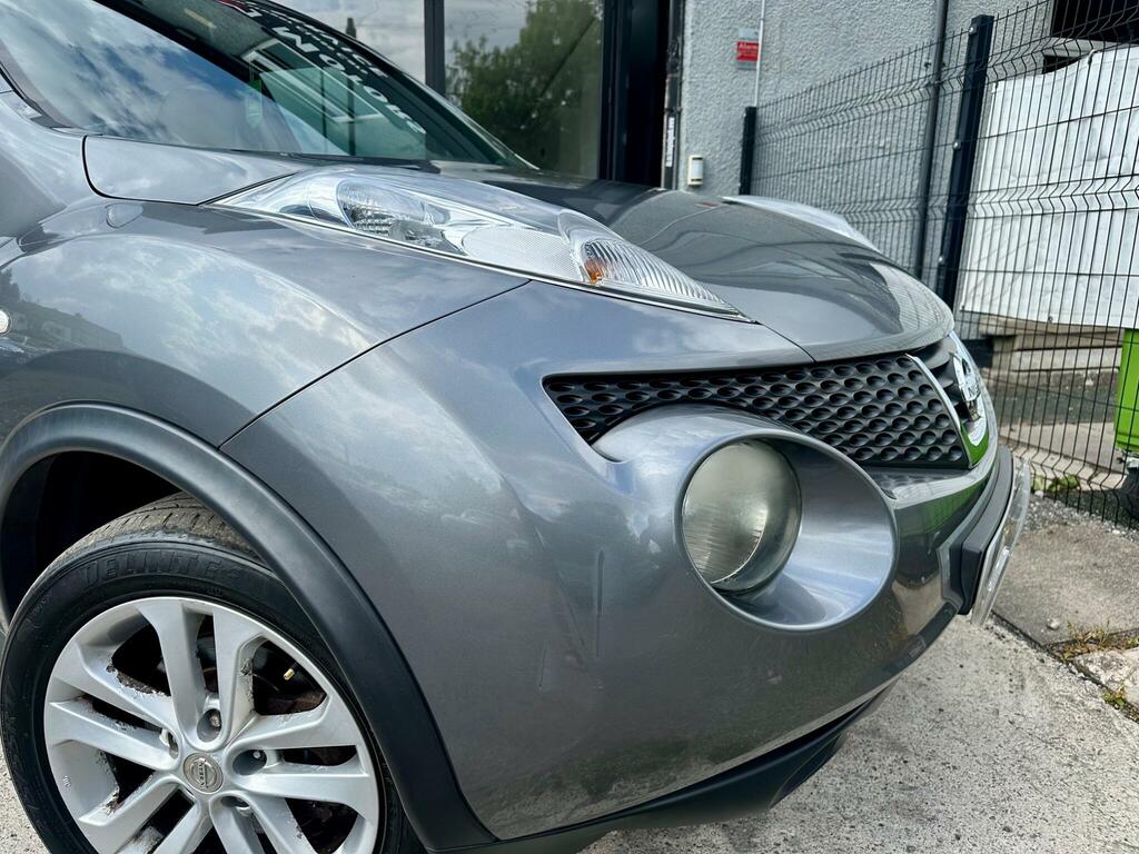 Nissan Juke Tekna Red #22