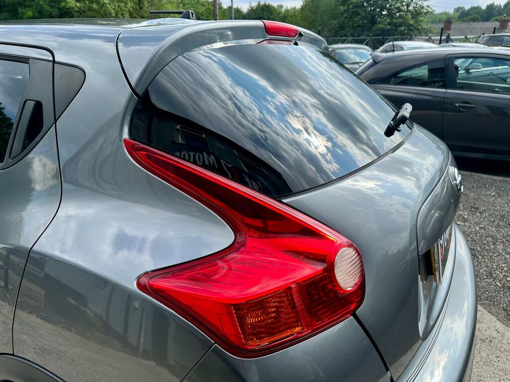 Nissan Juke Tekna Red #18