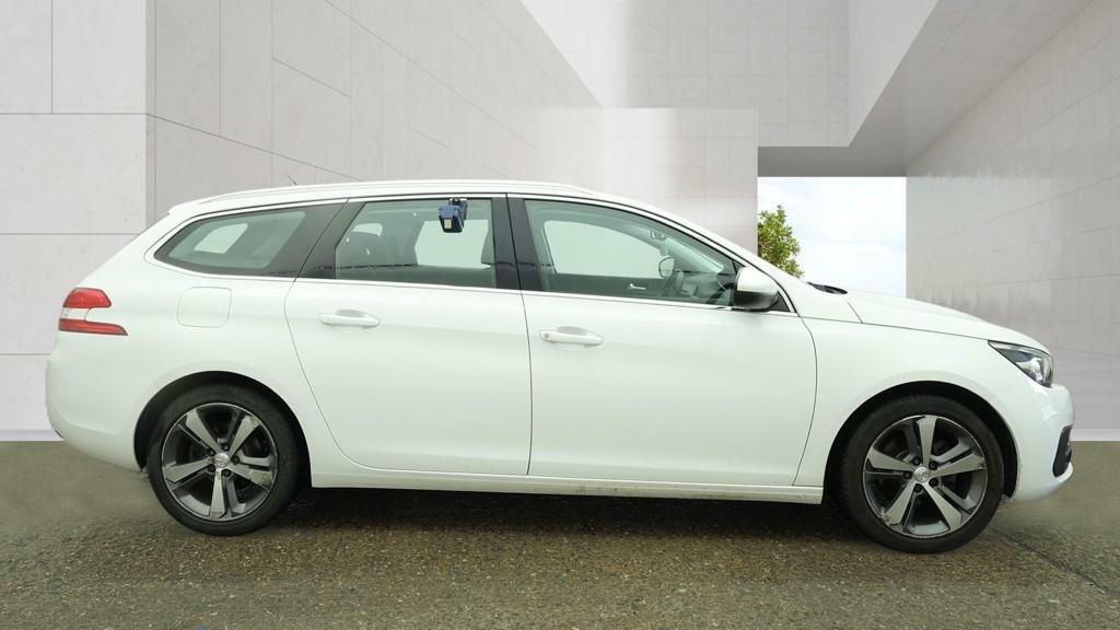 Peugeot 308 SW 1.2 Puretech Allure White #5