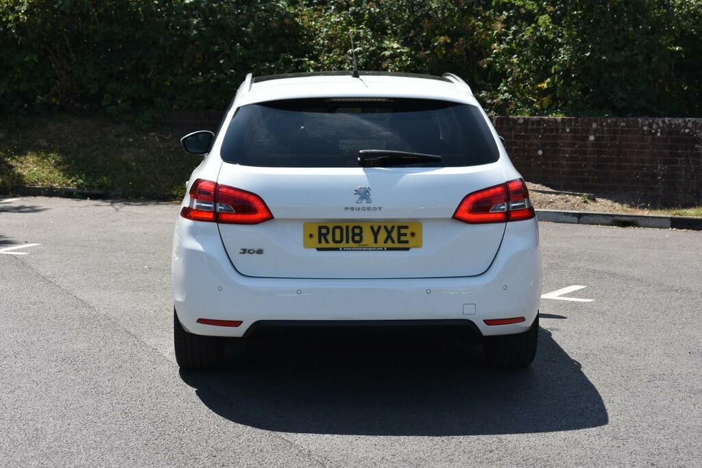 Peugeot 308 SW Estate 1.2 Puretech Allure 201818 White #6