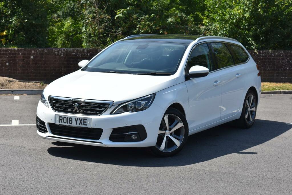 Peugeot 308 SW Estate 1.2 Puretech Allure 201818 White #2