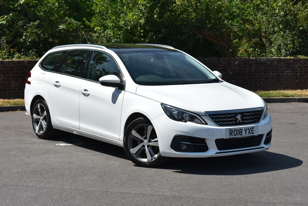 Peugeot 308 SW Estate 1.2 Puretech Allure 201818 White