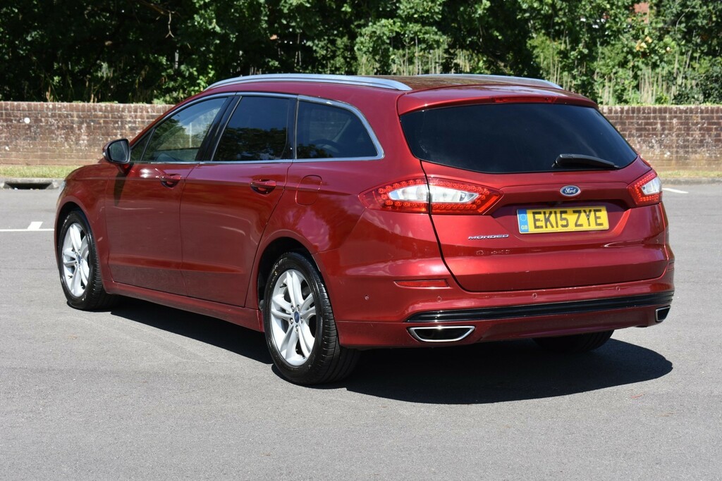 Ford Mondeo Estate 2.0 Tdci Titanium 201515 Red #4