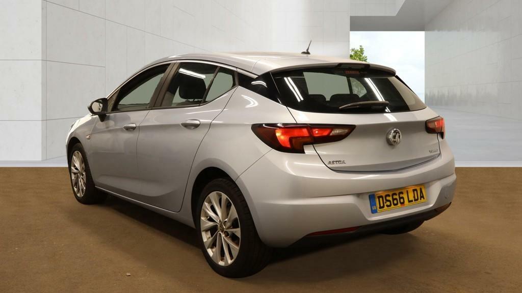 Vauxhall Astra Hatchback 1.4 I Turbo Design 201666 Silver #4
