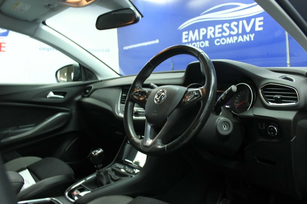 Vauxhall Grandland X 1.5L Sport Nav VN69FXS Grey #5