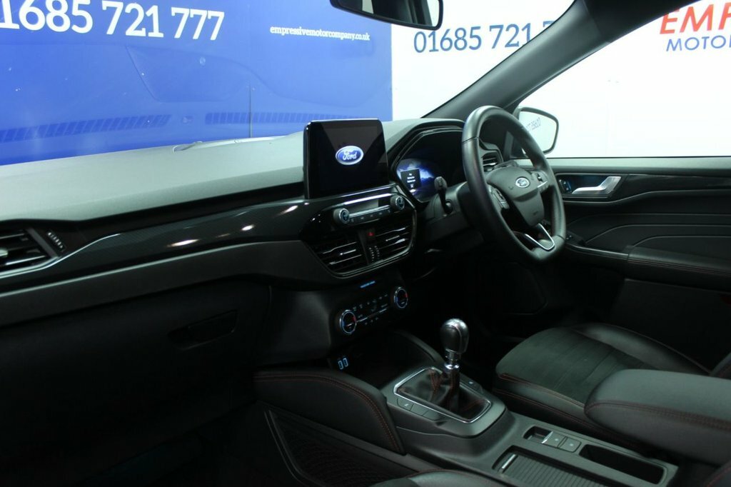 Ford Kuga 1.5L St-line Edition YR21OHX Black #5