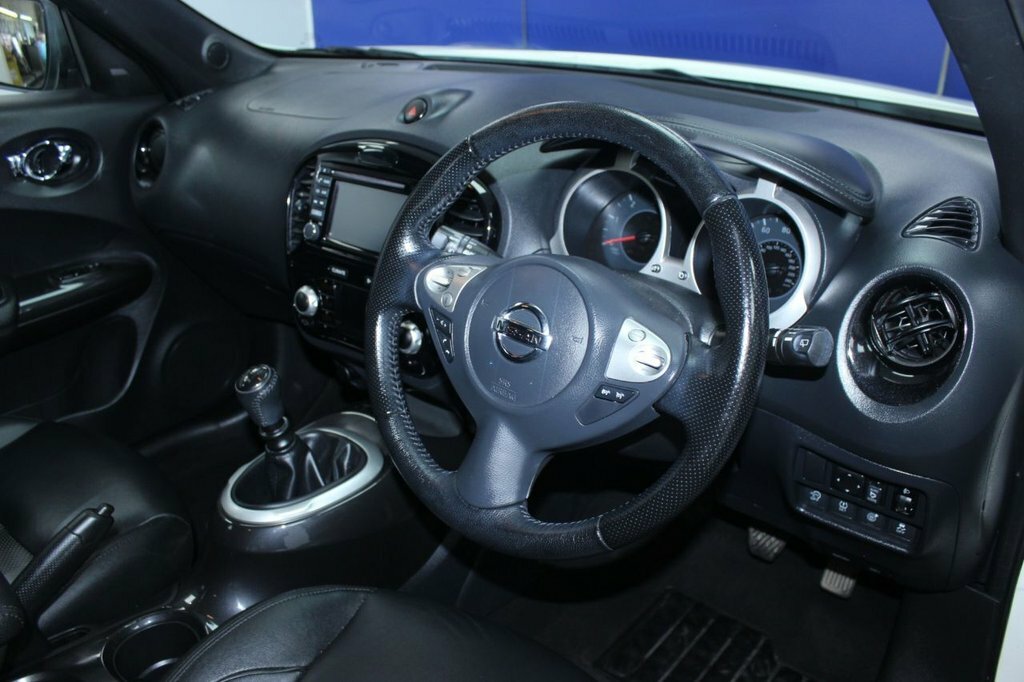 Nissan Juke Suv 1.2 Dig-t Acenta Premium Euro 6 Ss 201 Black #4