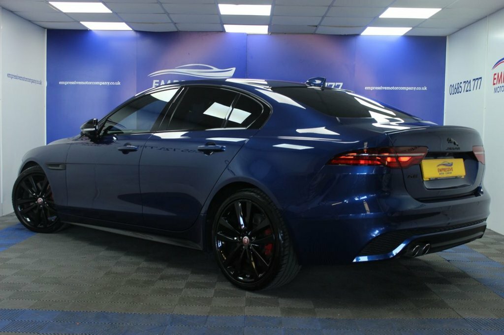 Jaguar XE 2L R-dynamic Black Blue #3