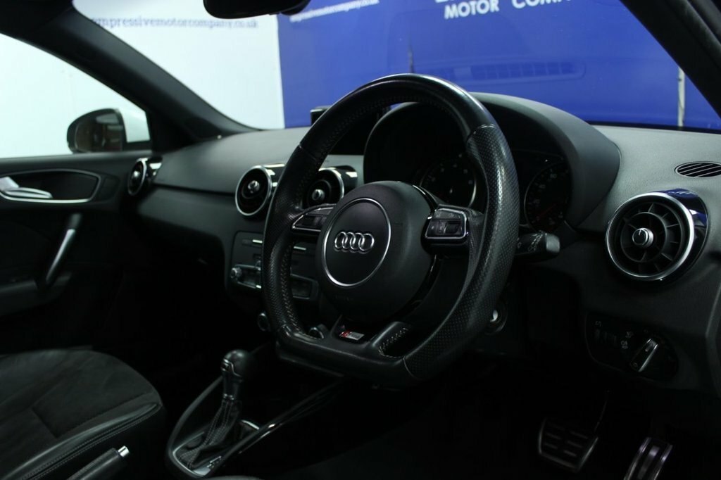 Audi A1 1.4L Black Edition White #5