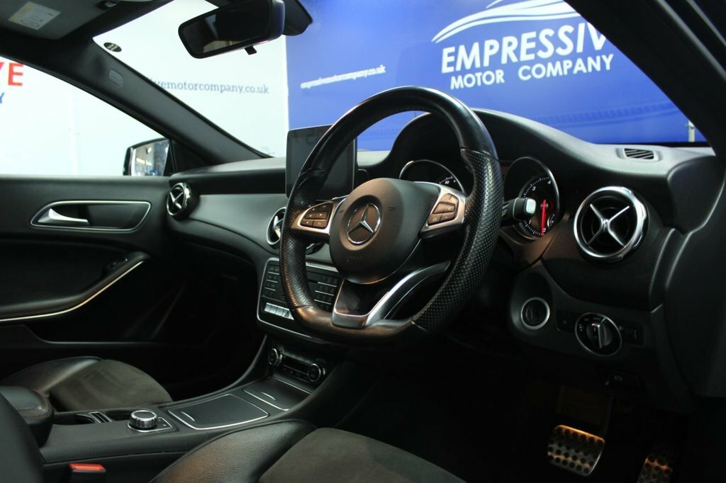 Mercedes-Benz GLA Class 2.1L Amg Line LD18TOJ Black #5