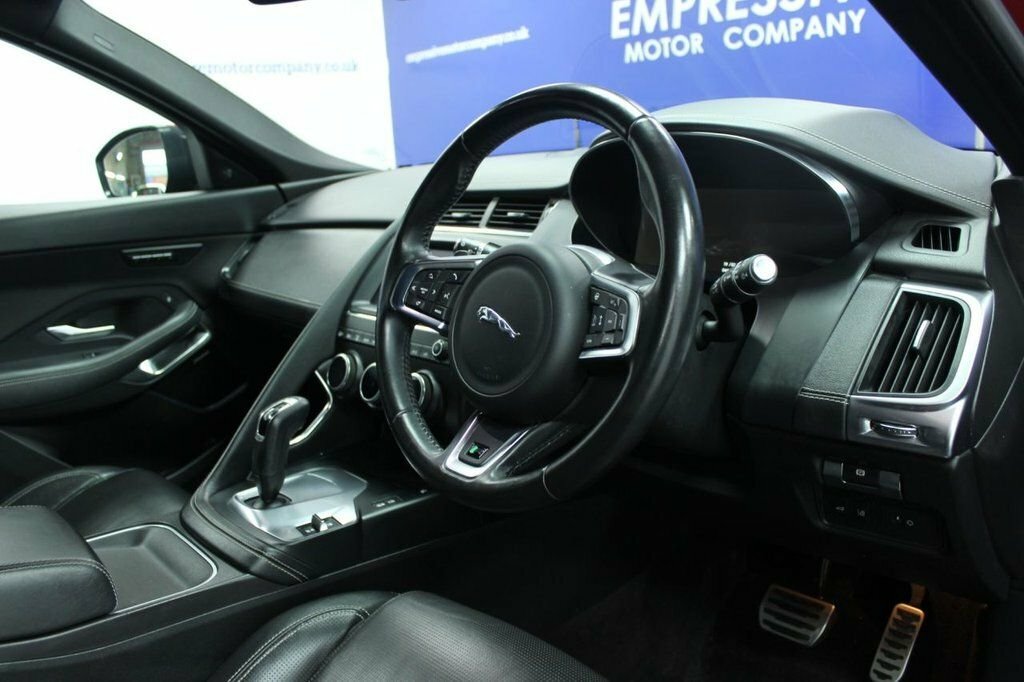 Jaguar E-Pace 2L R-dynamic Hse OY69XKZ Red #6