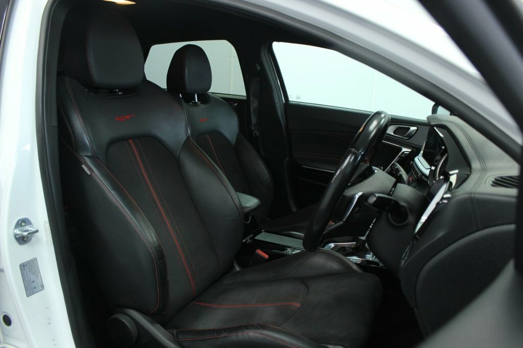 Kia Proceed 1.6L Gt White #6