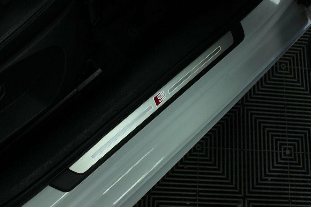 Audi A3 1.5L Black Edition GC19JDK White #5