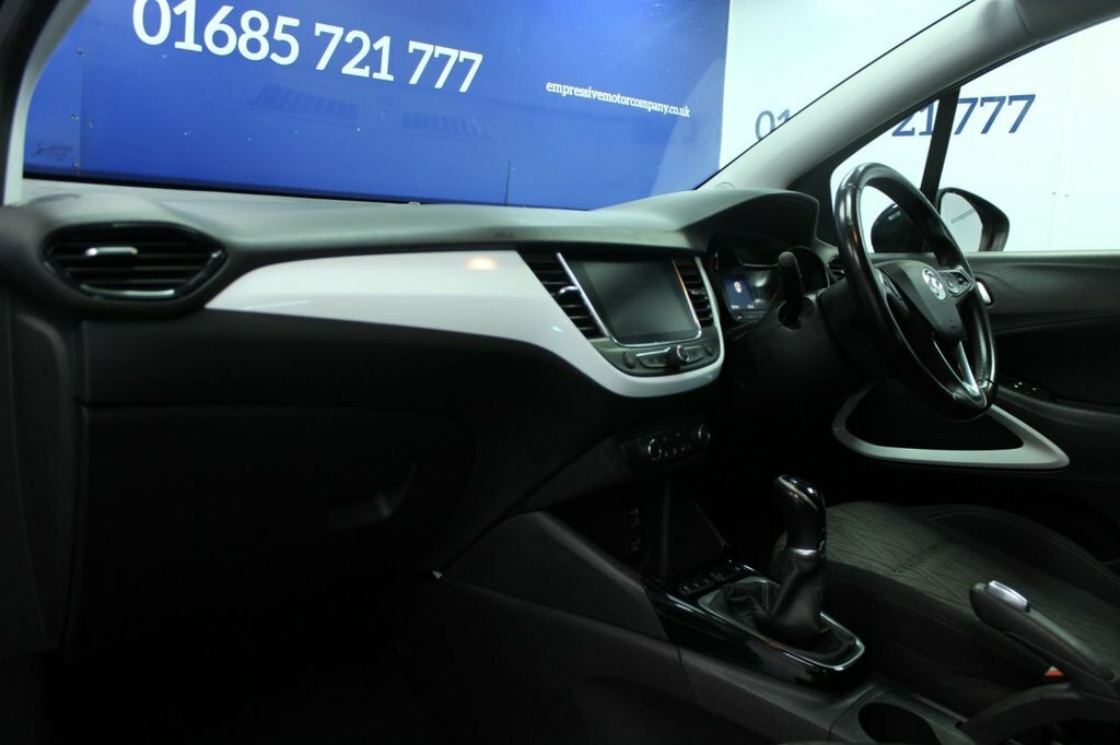 Vauxhall Crossland X 1.2L Sri Nav Black #6