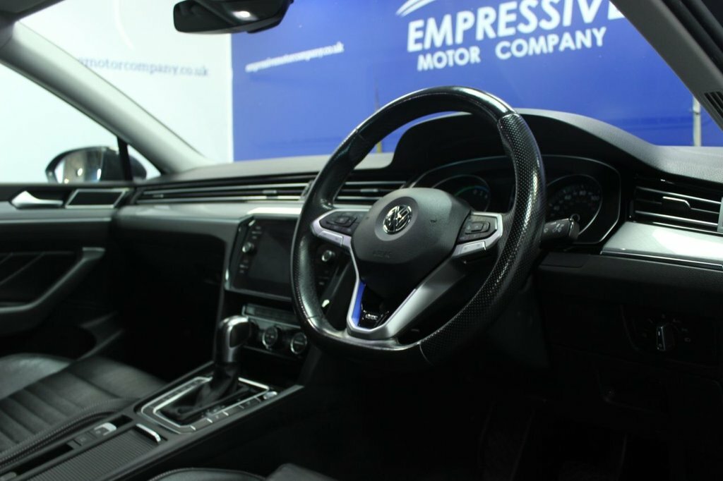 Volkswagen Passat 1.4L Gte Grey #6