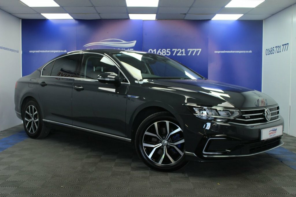 Volkswagen Passat 1.4L Gte Grey