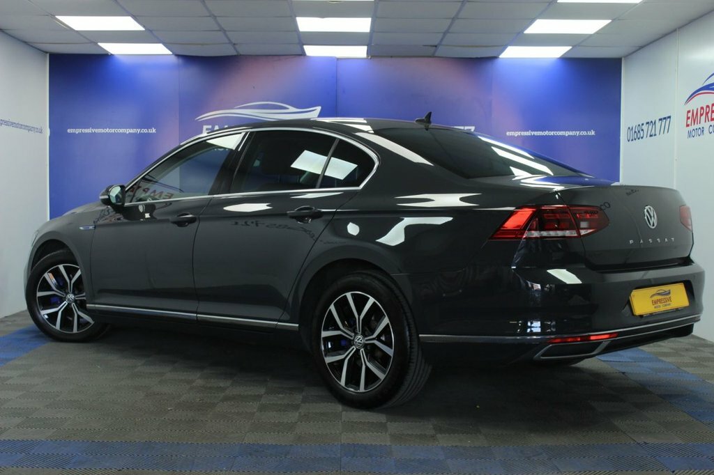 Volkswagen Passat 1.4L Gte Grey #3