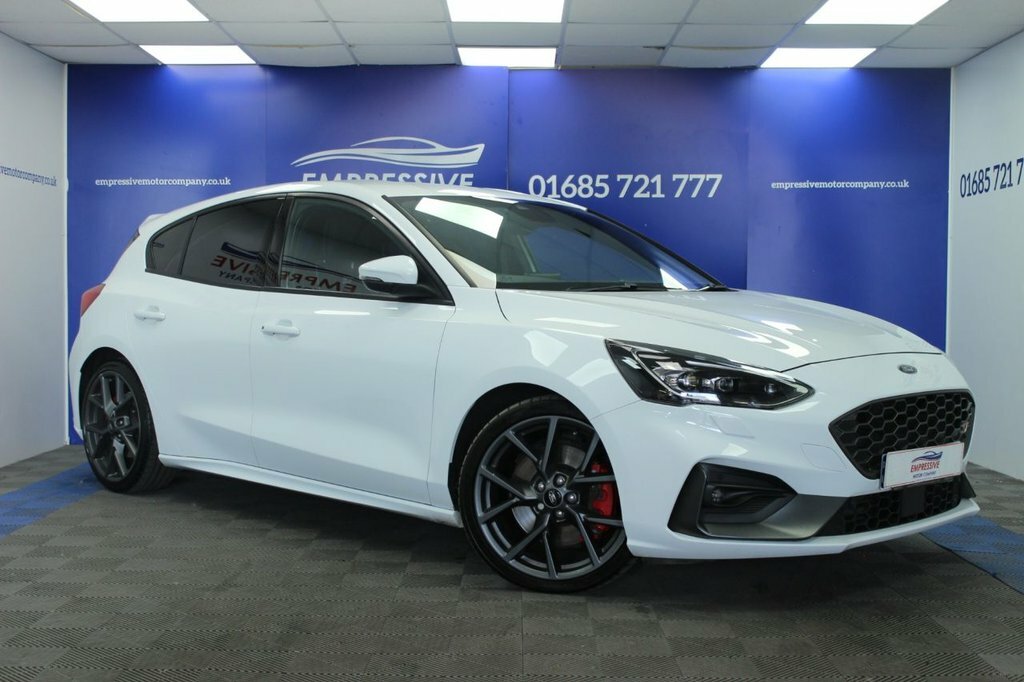 Ford Focus 2.3L St White