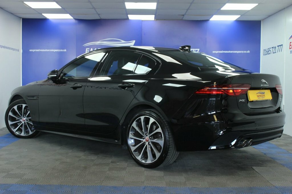 Jaguar XE 2L R-dynamic Hse LA19TXK Black #2