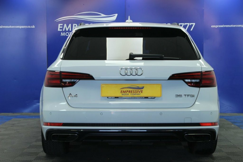 Audi A4 Avant Black Edition Grey #11