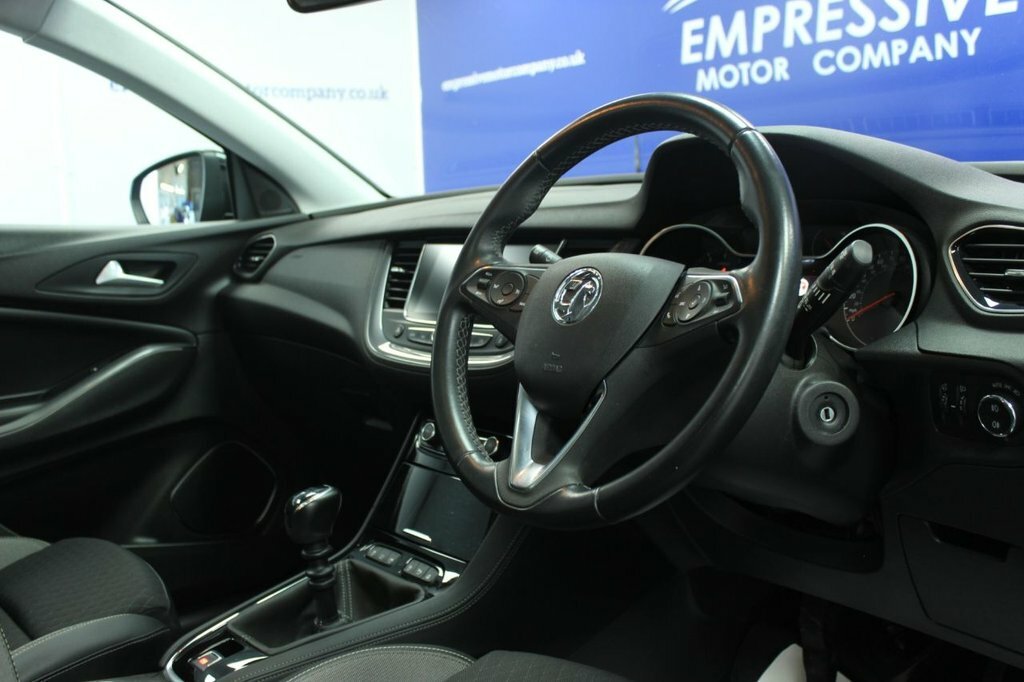 Vauxhall Grandland X 1.2L Sri Nav Blue #4