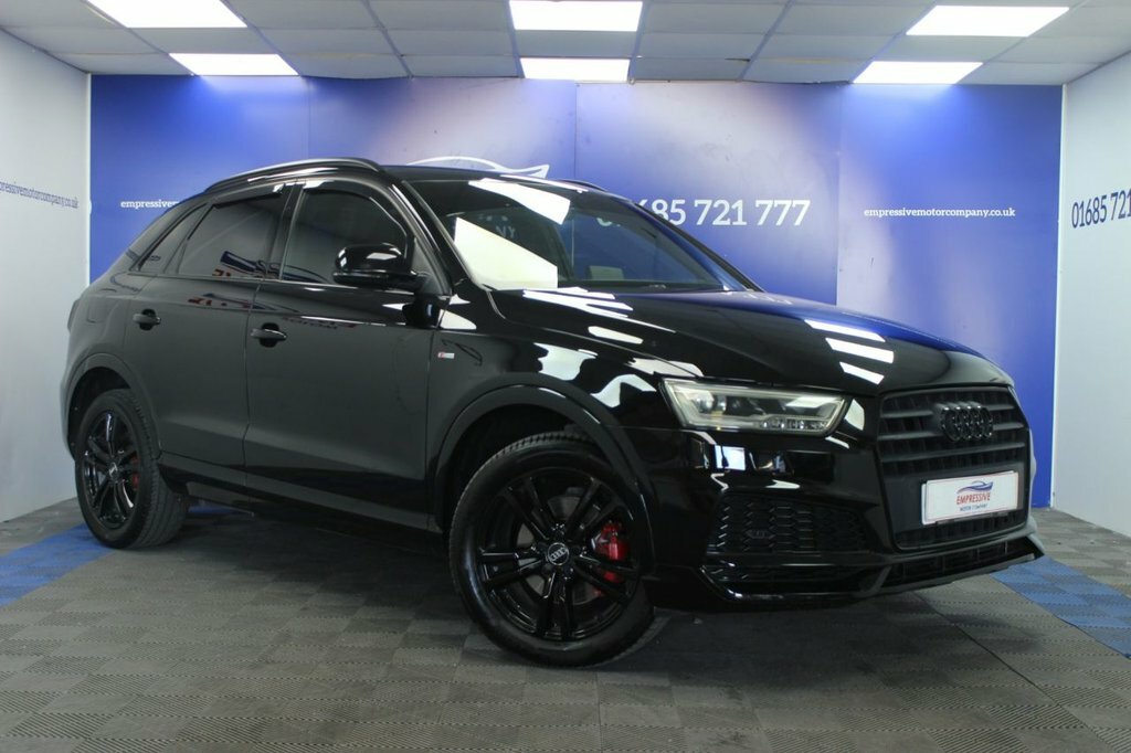 Audi Q3 2L S Line Edition Black #2