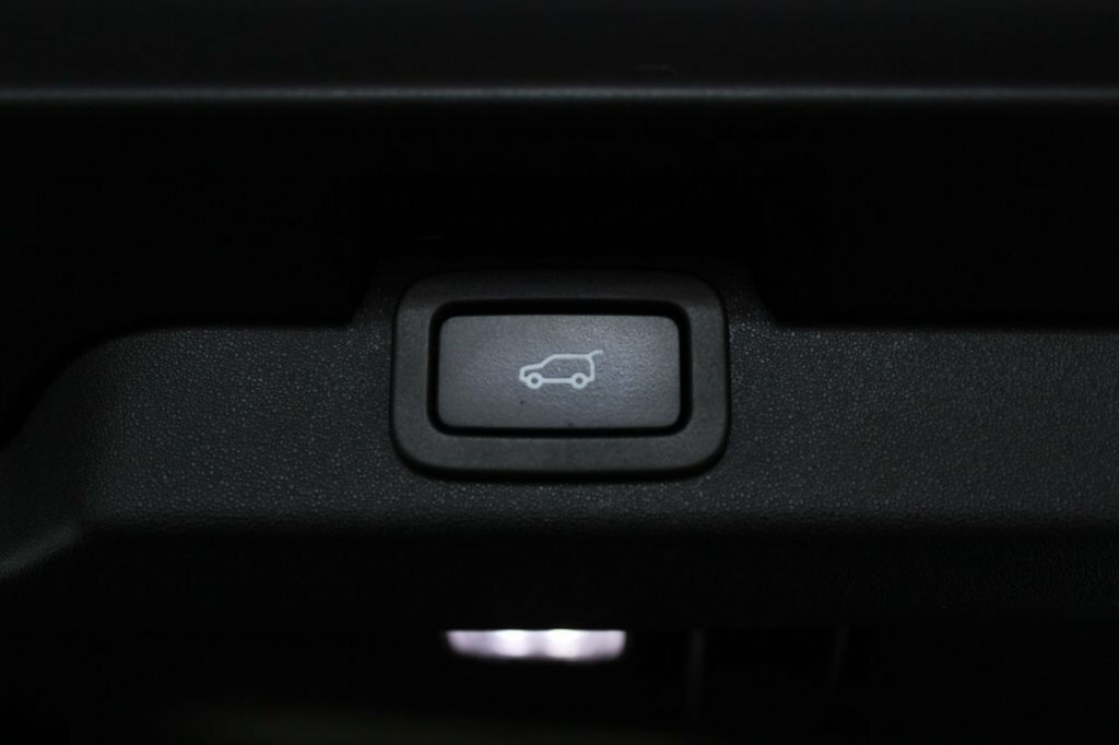 Land Rover Discovery 2L Hse Luxury White #12