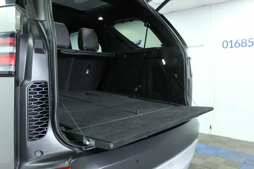 Land Rover Discovery 2L Hse Luxury White #14