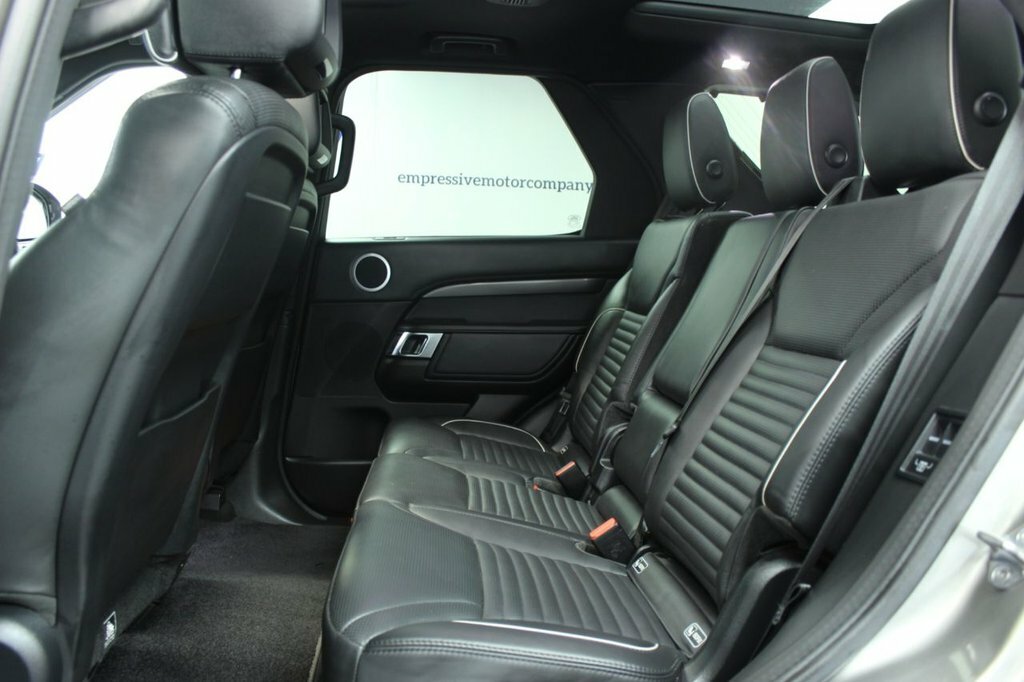 Land Rover Discovery 2L Hse Luxury White #10