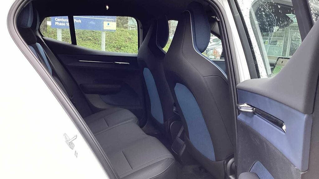 Volvo EX30 Plus, Twin Motor Performance, White #6