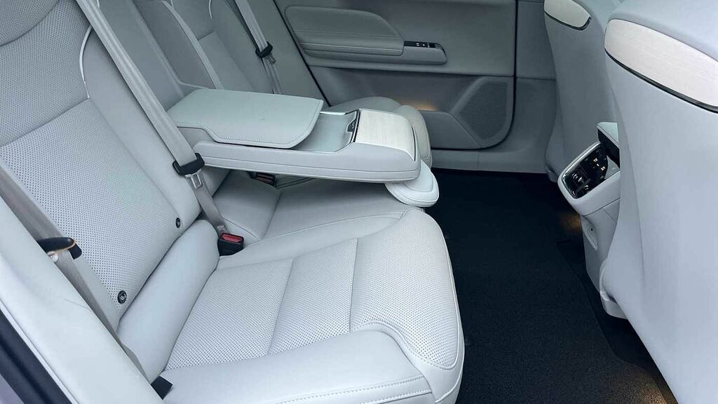 Volvo ES90 Ultra, Single Motor Extended Range, RJ75FUM Silver #6