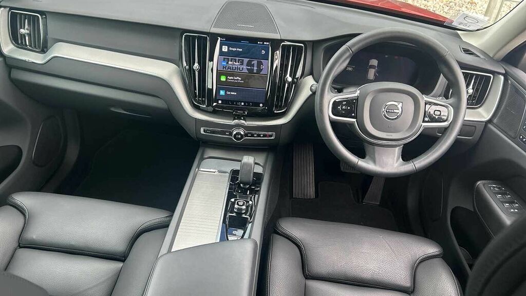 Volvo XC60 Plus, B4 Awd Mild Hybrid, Dark YJ72JHV Red #5