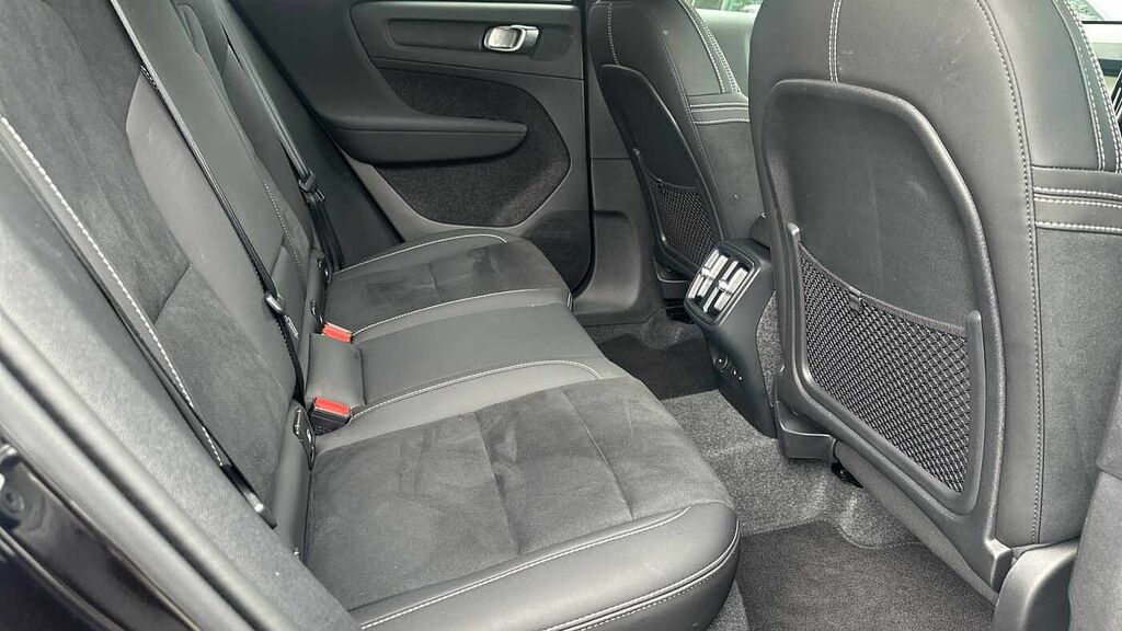 Volvo XC40 Black Edition Plus, B3 Mild Hybrid, LR75OOF Black #6