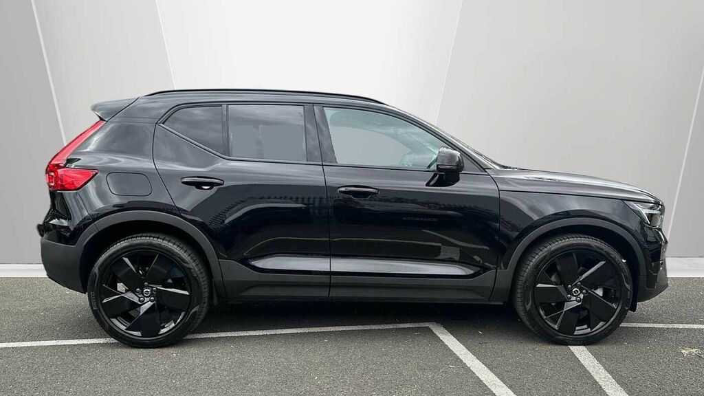 Volvo XC40 Black Edition Plus, B3 Mild Hybrid, LR75OOF Black #3