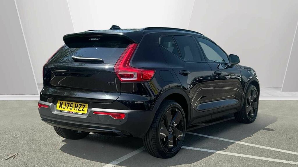Volvo XC40 Black Edition Plus, B3 Mild Hybrid, MJ75HZZ Black #2