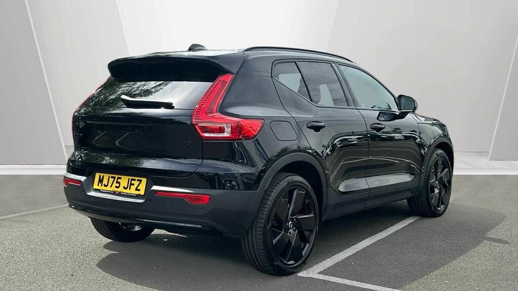 Volvo XC40 Black Edition Plus, B3 Mild Hybrid, MJ75JFZ Black #2