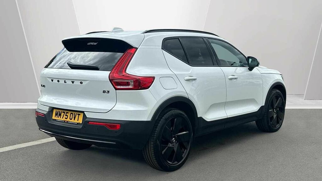 Volvo XC40 Black Edition Plus, B3 Mild Hybrid, MM75OVT White #2