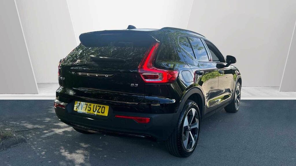 Volvo XC40 Plus, B3 Mild Hybrid, Dark RV75UZO Black #2