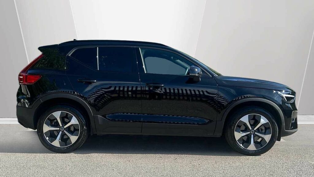 Volvo XC40 Plus, B3 Mild Hybrid, Dark RV75UZO Black #3