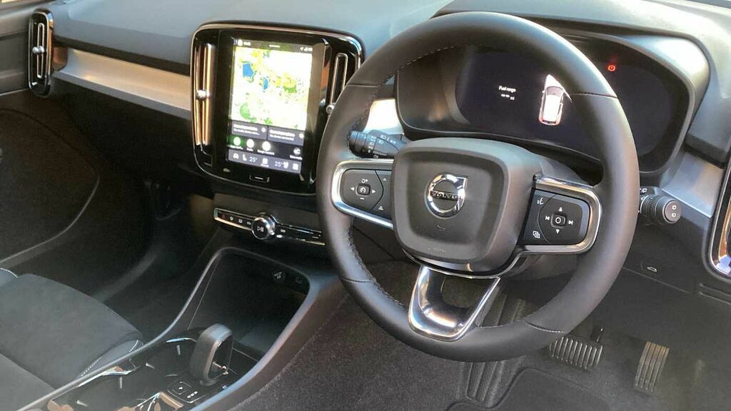 Volvo XC40 Plus, B4 Mild Hybrid, Dark LR26GCX Silver #4