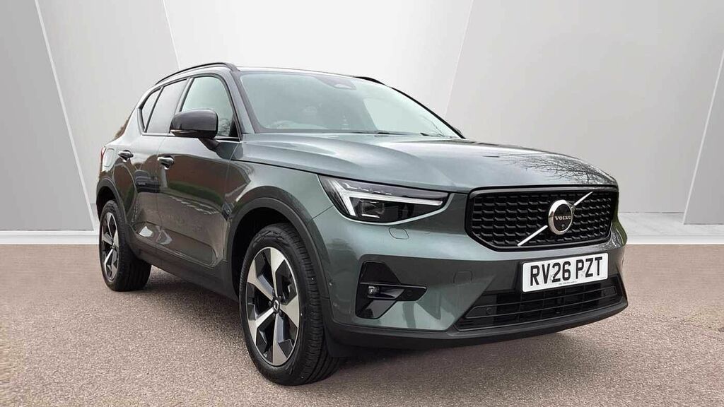 Volvo XC40 Plus, B4 Mild Hybrid, Dark
