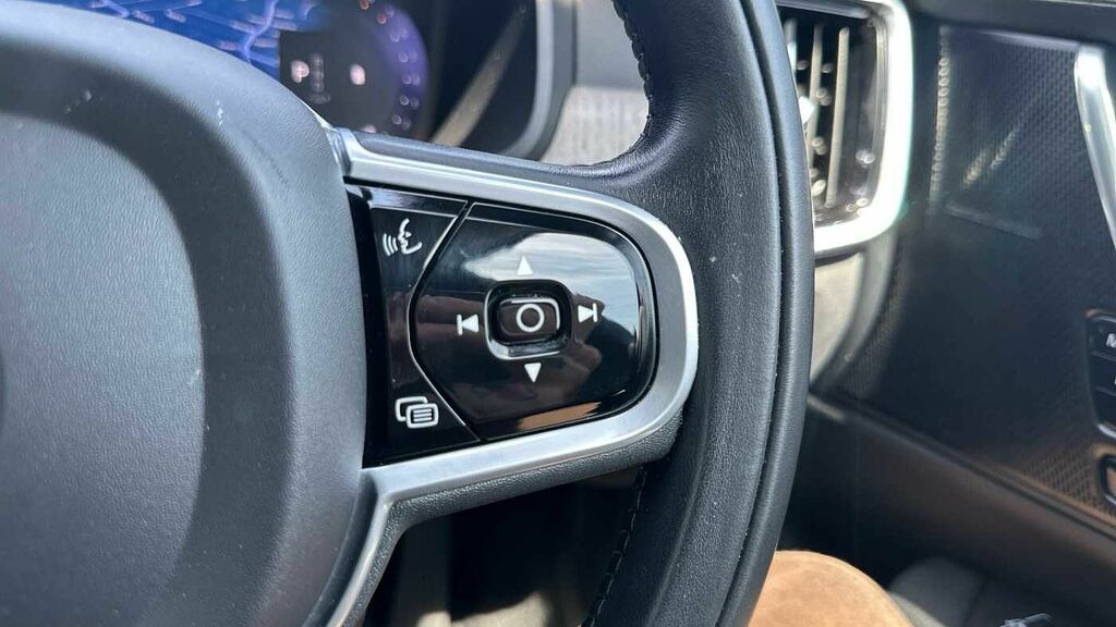 Volvo V90 Cross Country B5 D Awd Driver Assistance, Heated Seats, Rear Grey #19