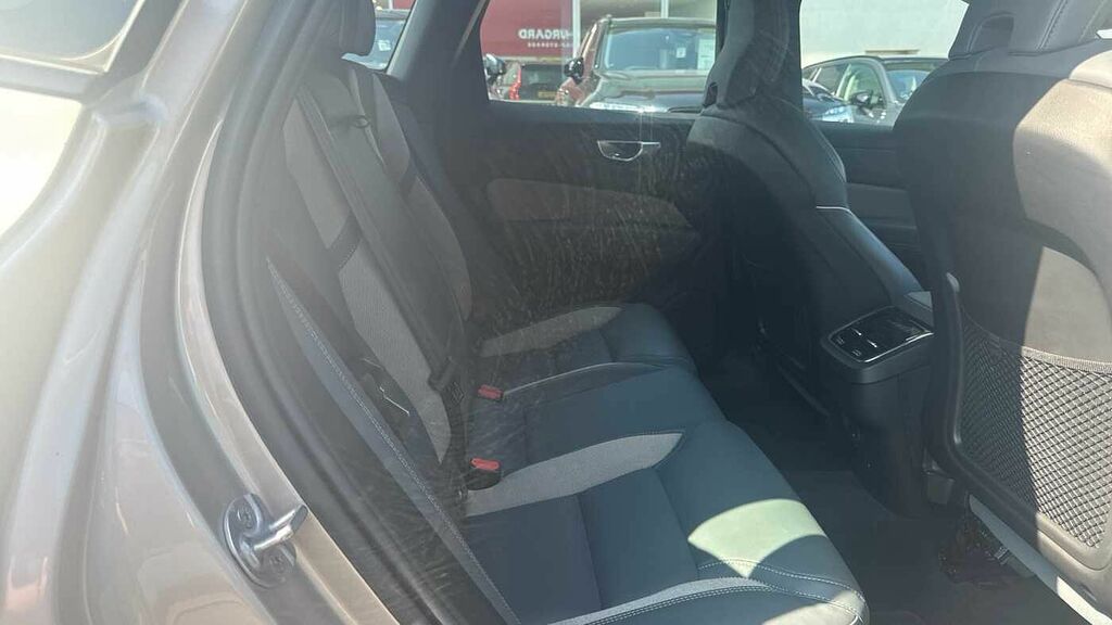 Volvo XC60 Plus, B4 Awd Mild Hybrid, Dark KE23OOC #6