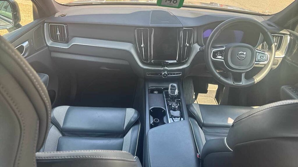 Volvo XC60 Plus, B4 Awd Mild Hybrid, Dark KE23OOC #5