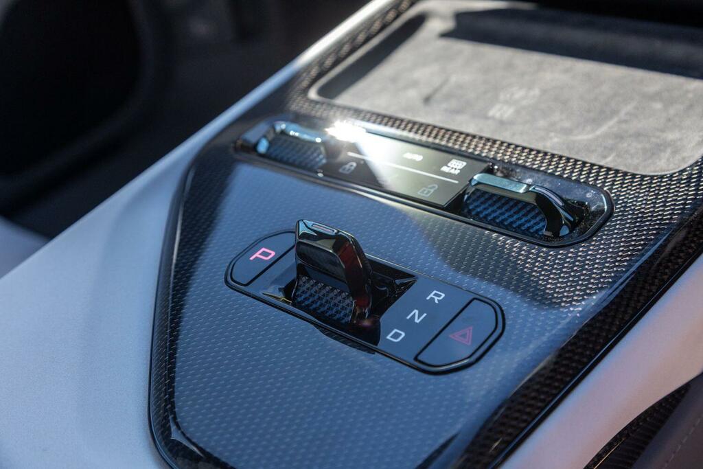 Lotus Emeya 450Kw 600 Gt Se 102Kwh Saloon SG26AZZ White #17